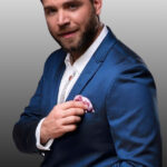 Singer Ache Rey